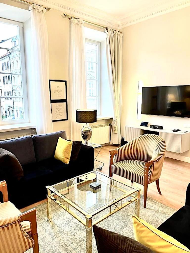 Luxury Suites & Apartments Mondrian Market Square II Warszawa Rum bild